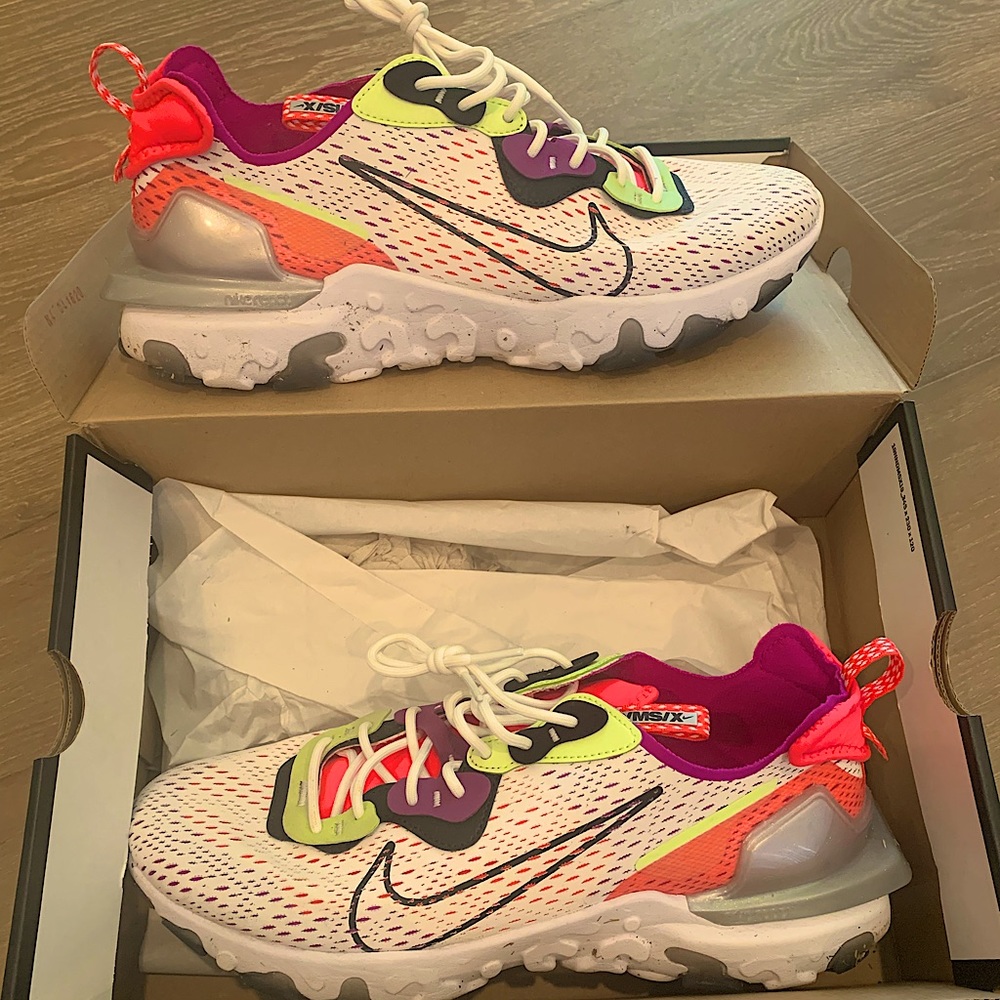Nike Men’s. Never worn.